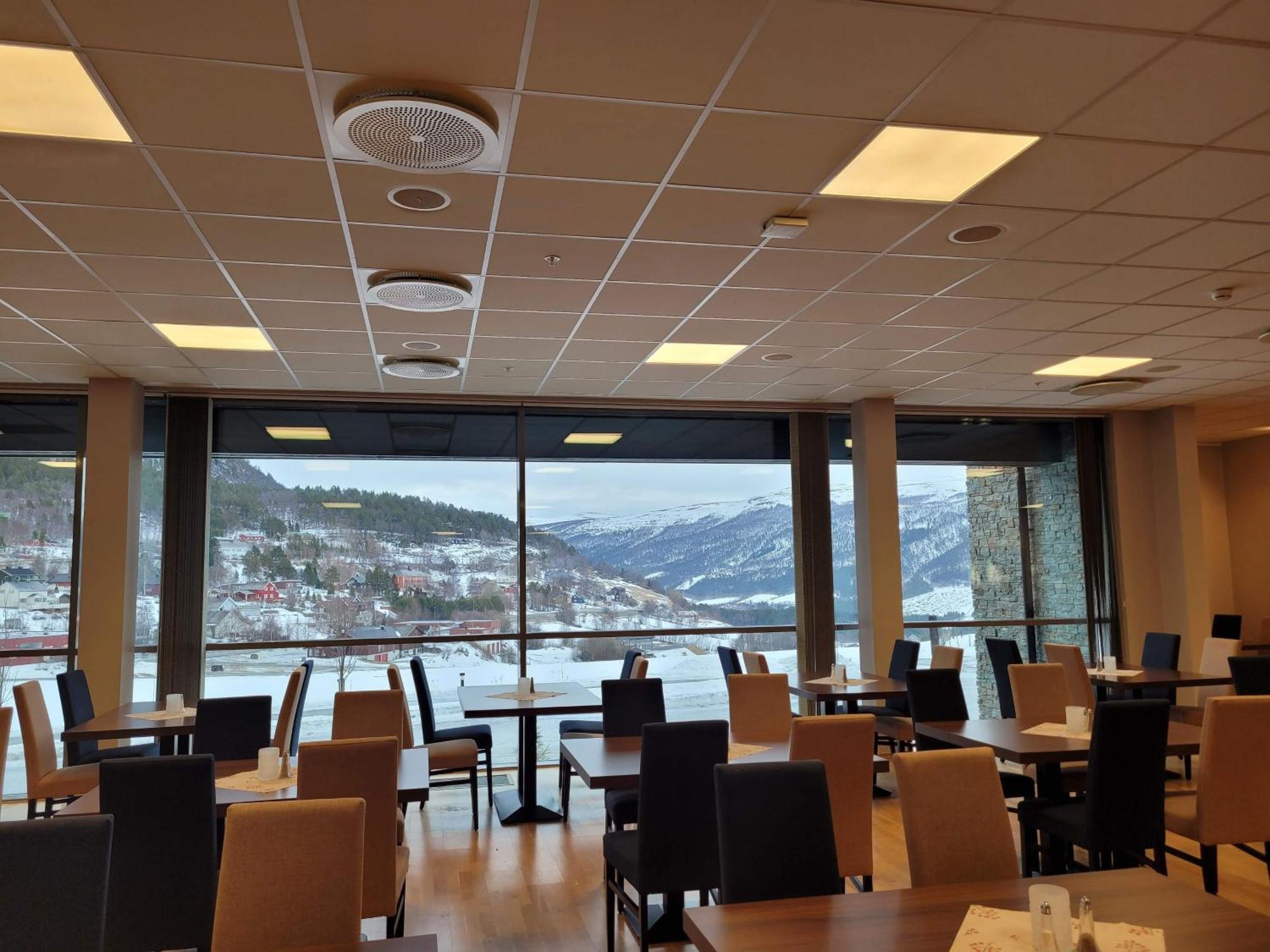 Dombas Hotel エクステリア 写真