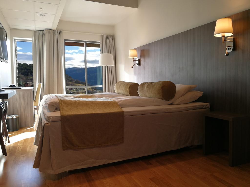 Dombas Hotel エクステリア 写真